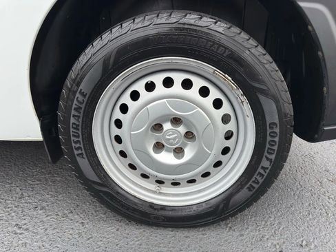 Used 2018 RAM ProMaster City Tradesman image 11