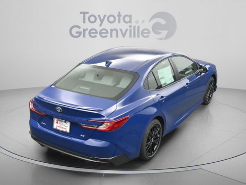 New 2026 Toyota Camry SE FWD image 13