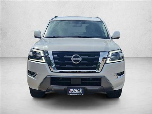 Used 2024 Nissan Armada SL w/ Captain's Chairs Package AWD/4WD image 2