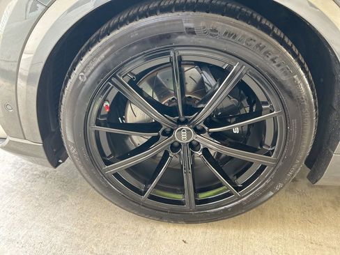 Used 2022 Audi RS Q8 image 18