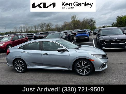 Used 2020 Honda Civic Touring image 4