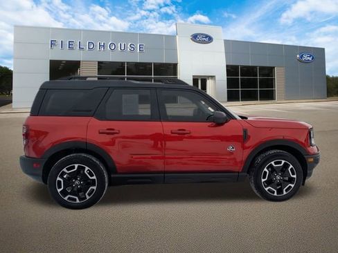 Used 2024 Ford Bronco Sport Outer Banks w/ Tech Package image 11