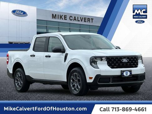 Used 2025 Ford Maverick XLT w/ Equipment Group 302A AWD/4WD image 7