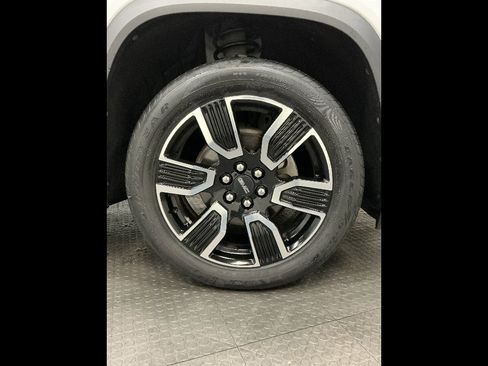 Used 2019 GMC Acadia SLT w/ Black Edition image 29