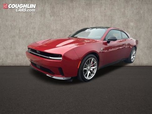 Used 2024 Dodge Charger Daytona Scat Pack w/ Plus Group AWD/4WD image 2