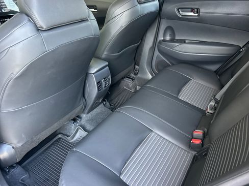 Used 2025 Toyota Corolla Cross AWD Hybrid w/ Convenience Package image 11