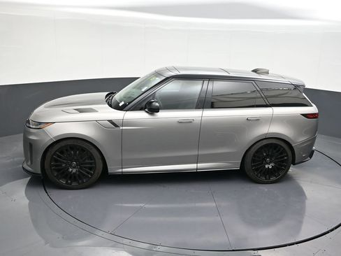 Used 2024 Land Rover Range Rover Sport image 16