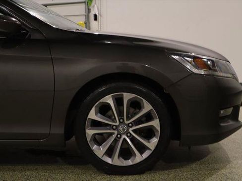 Used 2014 Honda Accord Sport image 11