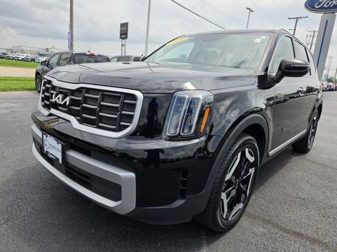 Used 2023 Kia Telluride S AWD/4WD image 4