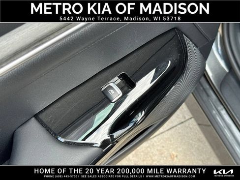 Used 2025 Kia K5 EX FWD image 33