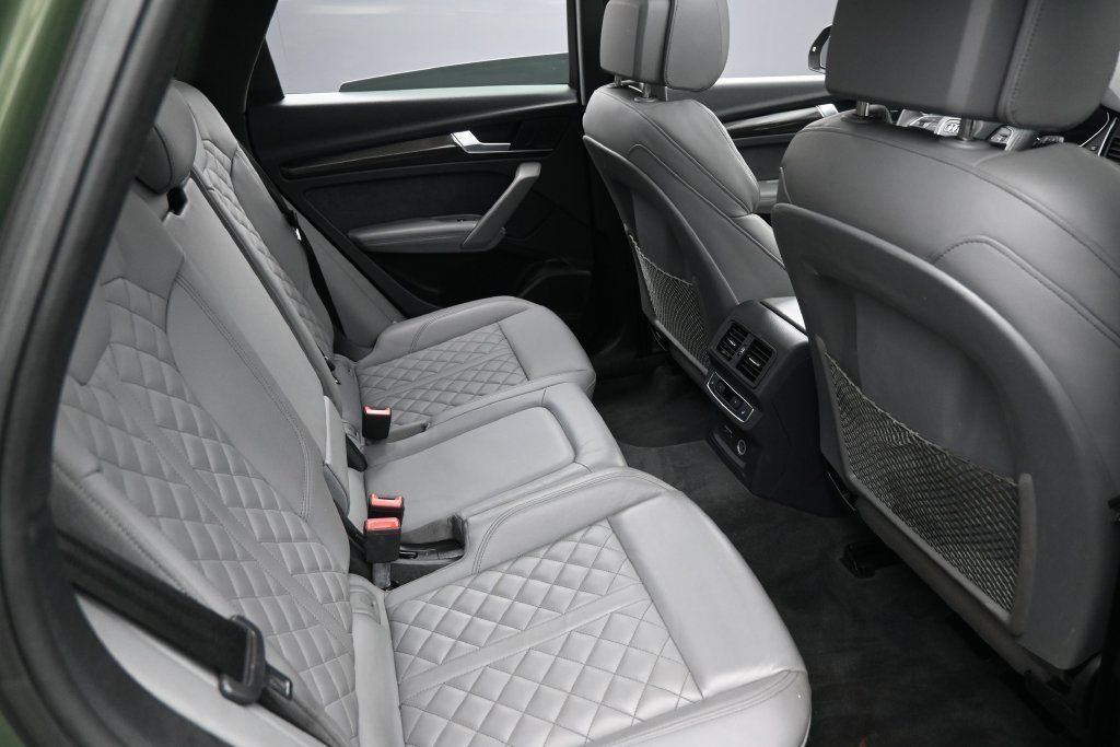 Used 2024 Audi SQ5 Prestige AWD/4WD image 27