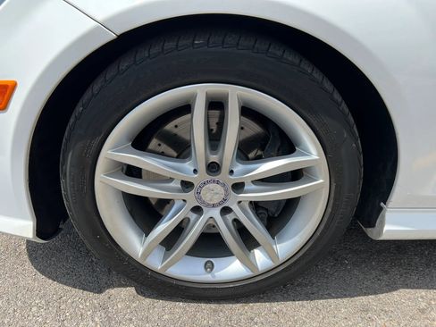 Used 2013 Mercedes-Benz C 300 4MATIC Sedan w/ Premium 1 Pkg image 9