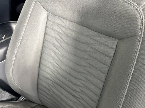Used 2021 Ford Explorer XLT RWD image 18
