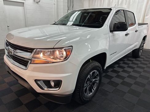 Used 2021 Chevrolet Colorado Z71 image 2