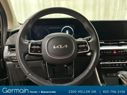 Used 2024 Kia Carnival SX Prestige image 16