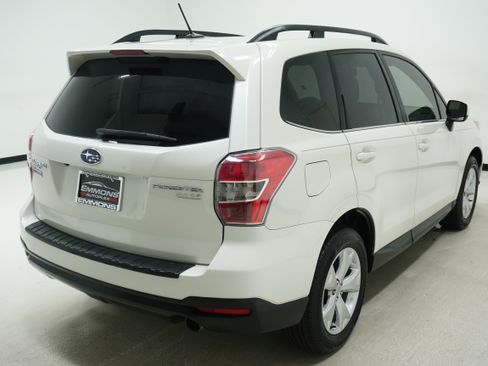 Used 2015 Subaru Forester 2.5i Limited w/ Popular Package #2 AWD/4WD image 4