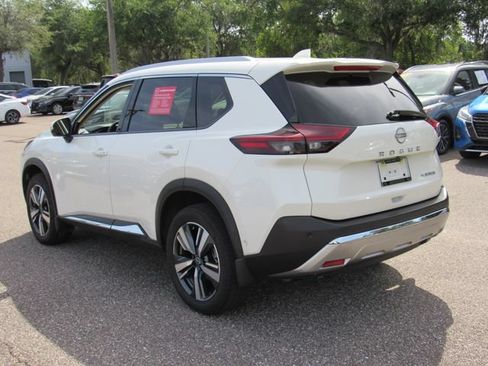 Certified 2023 Nissan Rogue Platinum w/ Platinum Premium Package FWD image 7