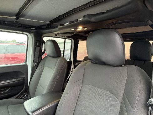 Used 2021 Jeep Wrangler Unlimited Sport AWD/4WD image 13