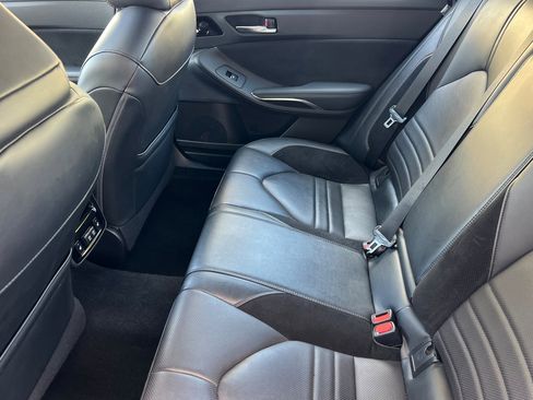 Certified 2019 Toyota Avalon Touring image 12