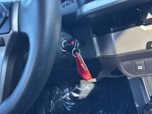 Used 2016 Toyota Tacoma SR5 w/ Towing Package RWD image 24
