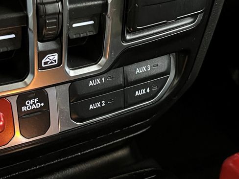 Certified 2022 Jeep Gladiator Mojave w/ LED Lighting Group image 38