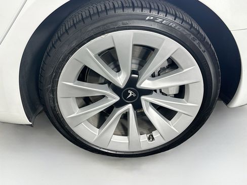 Used 2022 Tesla Model 3 Long Range AWD/4WD image 11