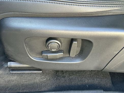 Used 2023 Land Rover Discovery Sport S image 33