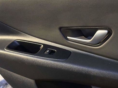 Used 2023 Hyundai Elantra Limited w/ Cargo Package FWD image 20