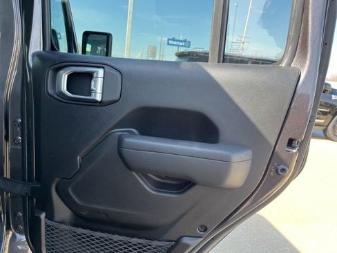 Used 2024 Jeep Wrangler Sport S image 20