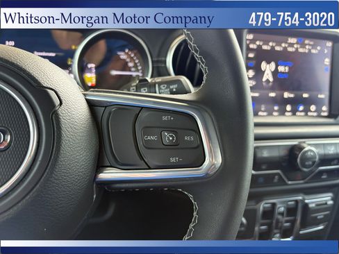 Used 2023 Jeep Wrangler Unlimited Sahara AWD/4WD image 22