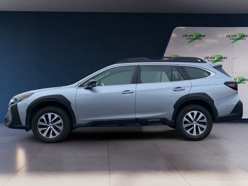 Used 2023 Subaru Outback AWD/4WD image 5