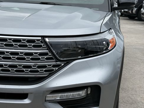 Used 2020 Ford Explorer Limited RWD image 11