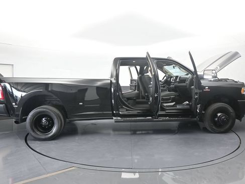 Used 2019 RAM 3500 Tradesman RWD image 75