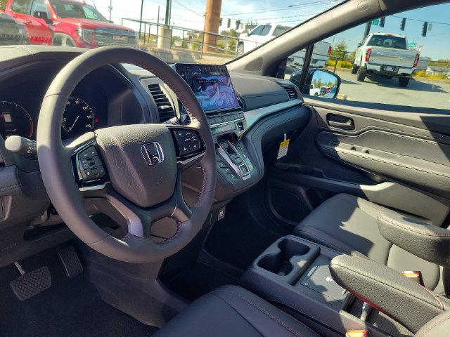 Used 2026 Honda Odyssey Sport-L image 14
