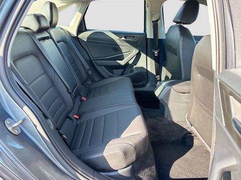 Used 2024 Volkswagen Jetta SE FWD image 26