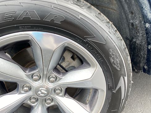 Used 2021 RAM 1500 Limited AWD/4WD image 3