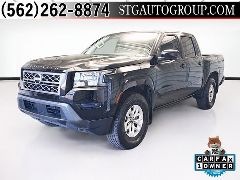 Used 2024 Nissan Frontier SV image 1