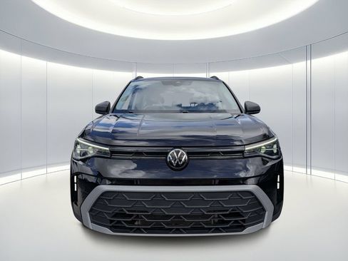 Used 2025 Volkswagen Taos S FWD image 9