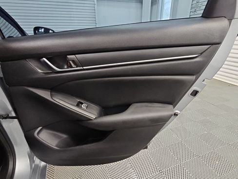 Used 2020 Honda Accord Sport image 34