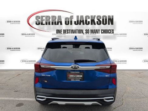 Certified 2021 Kia Seltos EX image 4