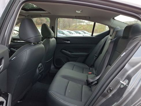 New 2025 Nissan Altima 2.5 SL AWD/4WD image 8