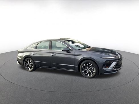 Used 2025 Hyundai Sonata SEL image 2