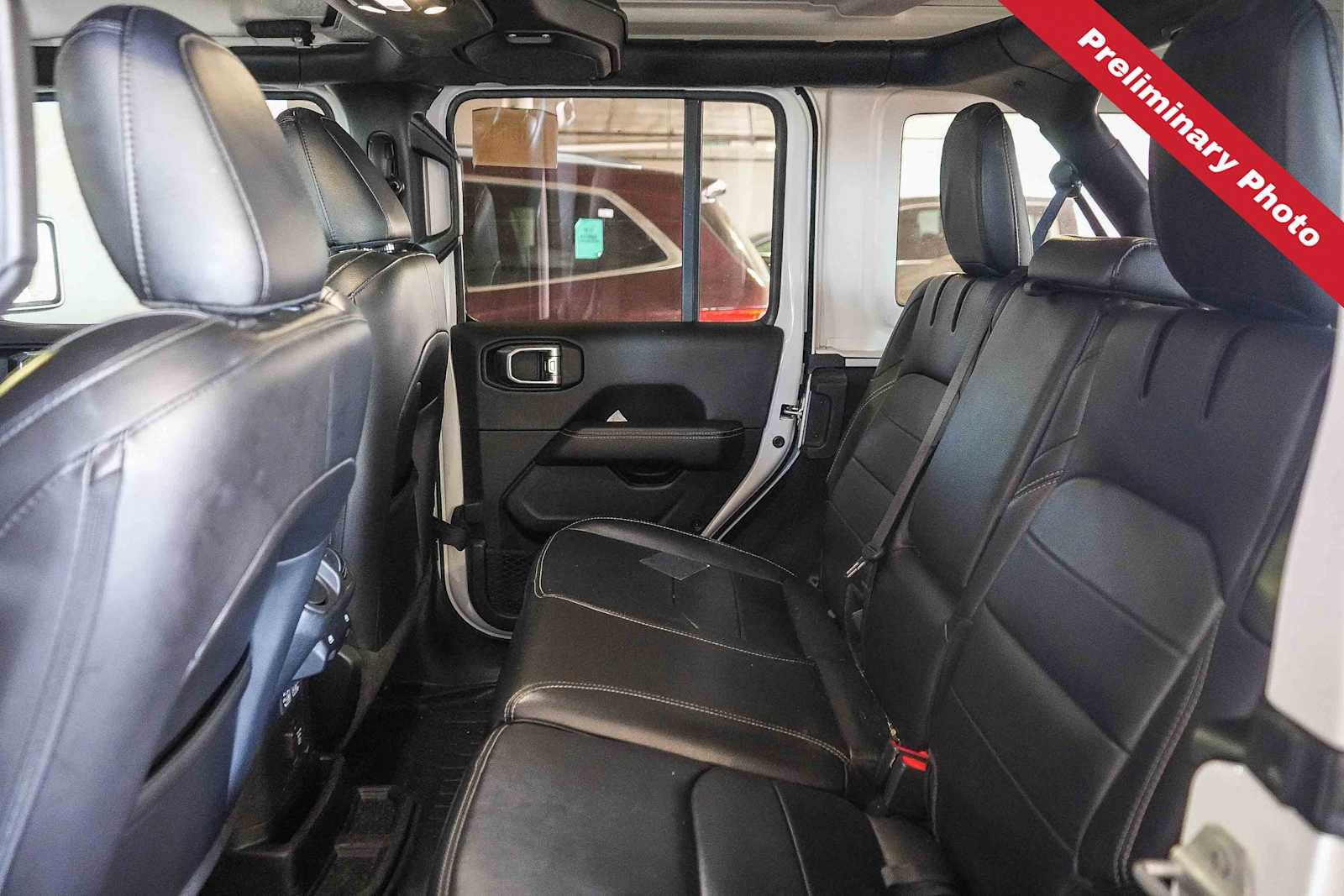 Used 2023 Jeep Wrangler Unlimited Sahara w/ Cold Weather Group AWD/4WD image 12