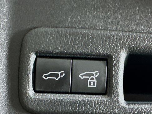 Used 2023 Subaru Solterra AWD image 29