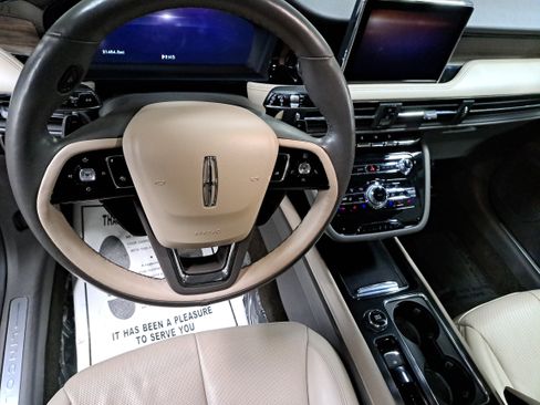 Used 2022 Lincoln Corsair Reserve w/ Equipment Group 201A image 17