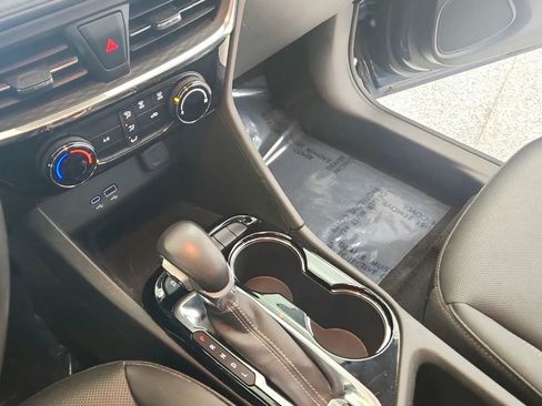 Used 2024 Buick Encore GX Sport Touring image 27