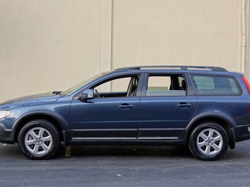 Used 2008 Volvo XC70 3.2 image 25