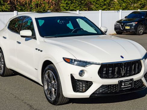 Used 2020 Maserati Levante GranSport image 9