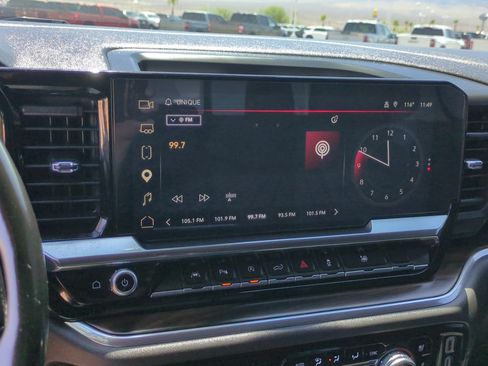 Used 2023 GMC Sierra 1500 SLT w/ SLT Premium Plus Package AWD/4WD image 22
