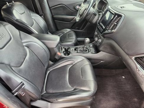 Used 2019 Jeep Cherokee Limited AWD/4WD image 11